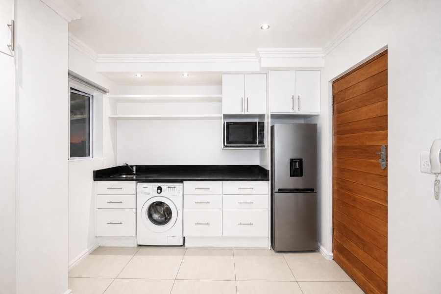 0 Bedroom Property for Sale in Sea Point Western Cape
